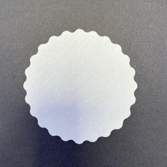 Private 2500 Adet Tek Kullanımlık Beyaz Desenli Kağıt Bardak Altlığı 80 Mm