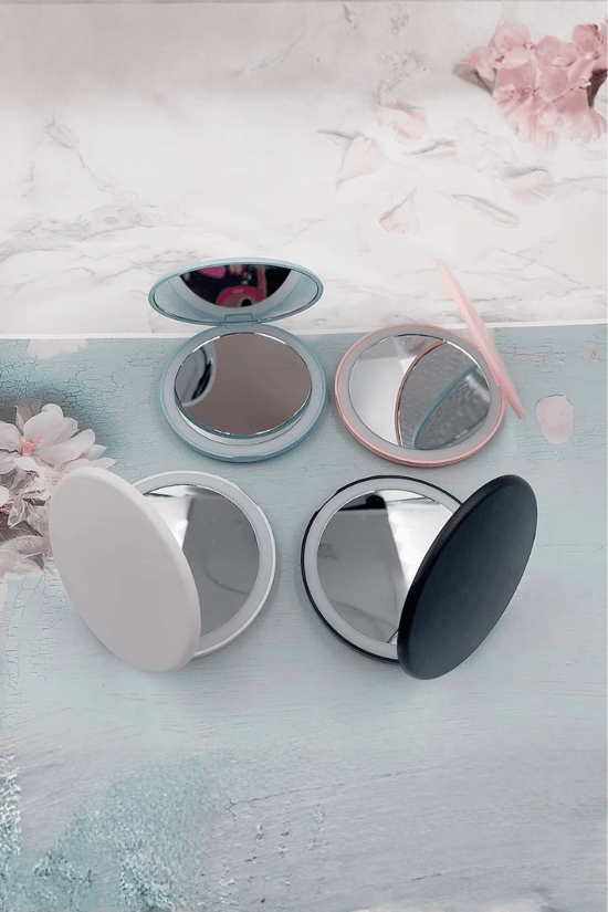 Pure Es Mini Dairesel LED Işıklı Katlanabilir Makyaj Aynası – Kompakt Tasarım Pembe
