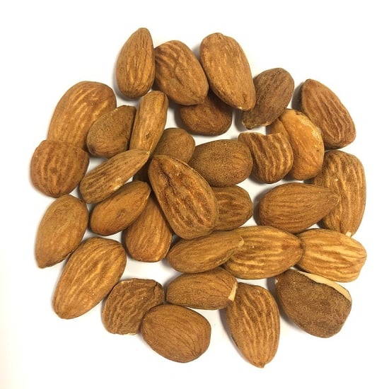Badem İçi Çiğ Yerli 1 Kg